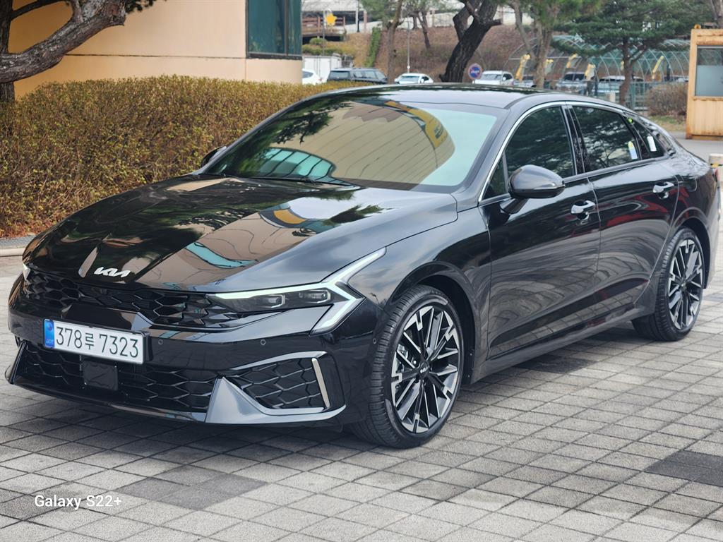 KIA K5 2026 Negro - Importación desde Corea - HF Imports Iquique - Foto 1