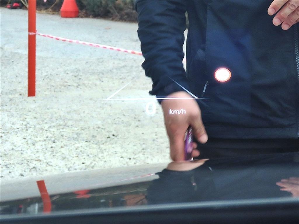 Genesis G80 - Vista 10