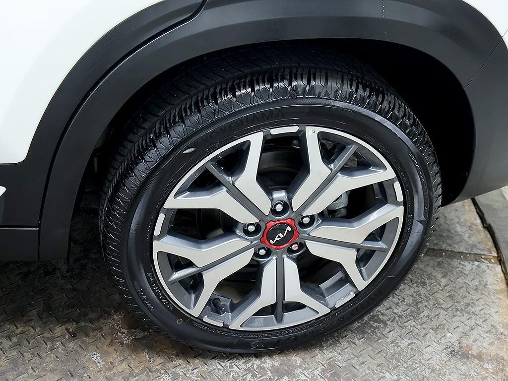 KIA Seltos 2023 Blanco - Importación desde Corea - HF Imports Iquique - Foto 8