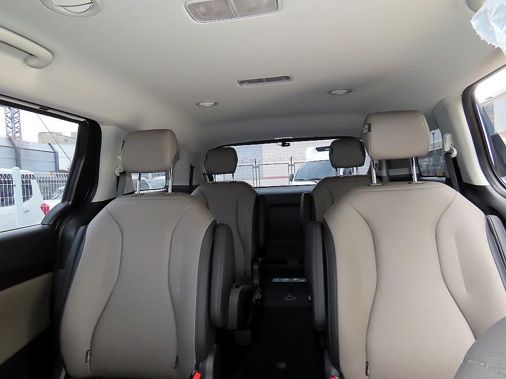 KIA Carnival - Vista 7