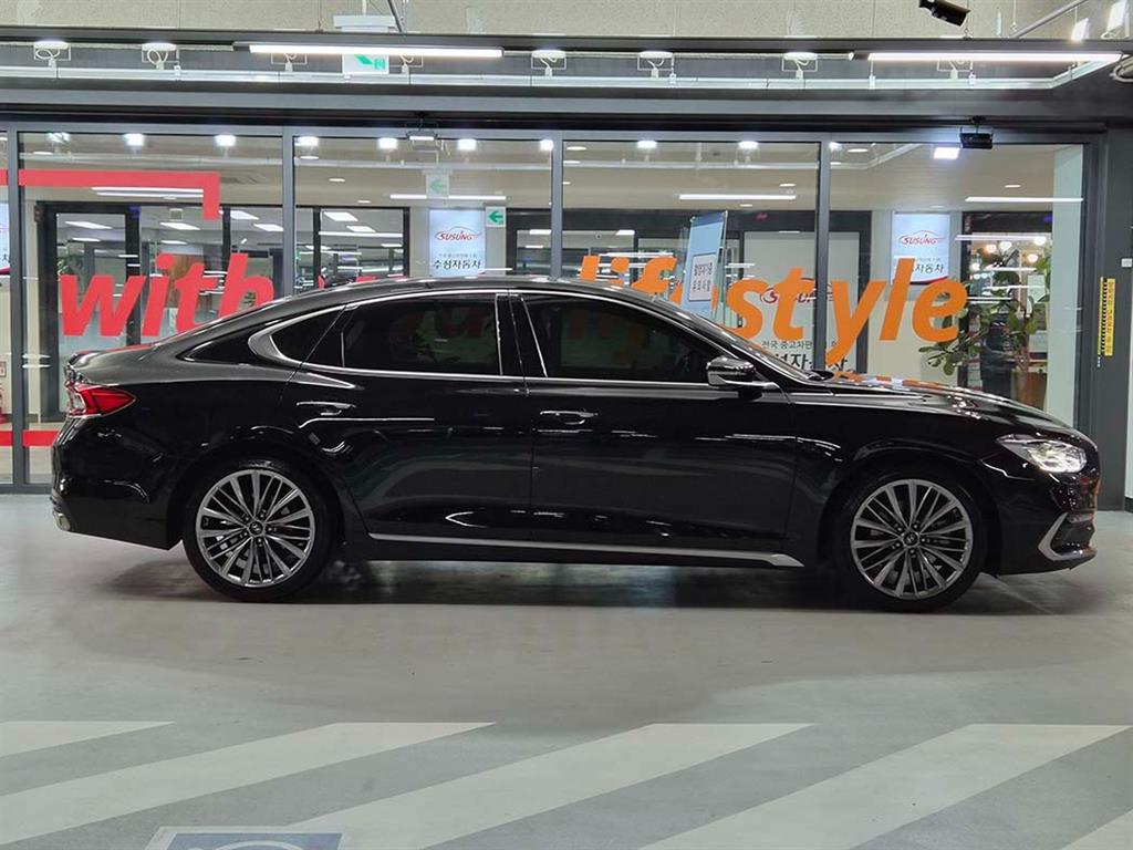 HYUNDAI Grandeur - Vista 3