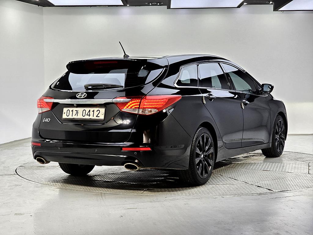 HYUNDAI i40 - Vista 4