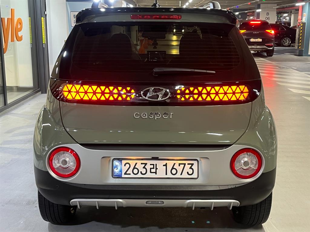 HYUNDAI Casper - Vista 5