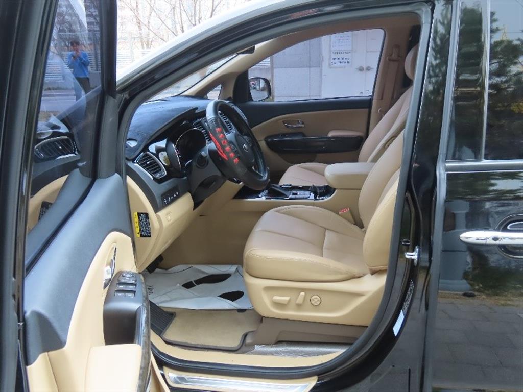 KIA Carnival 2019 - Importación desde Corea - HF Imports Iquique - Foto 13