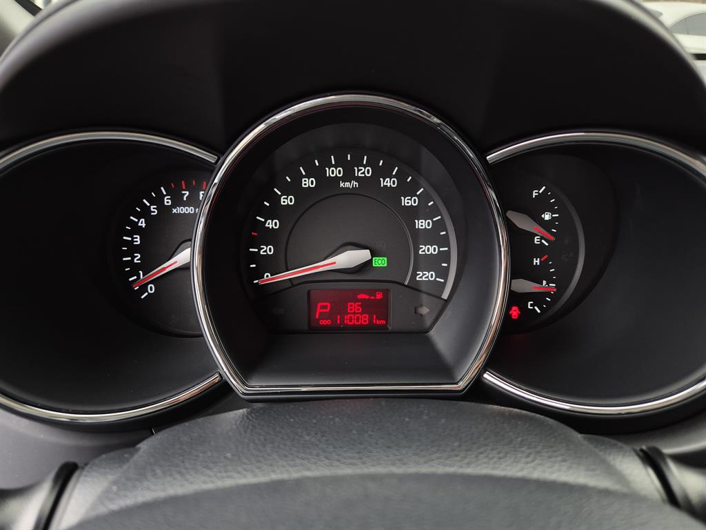 KIA Pride - Vista 12