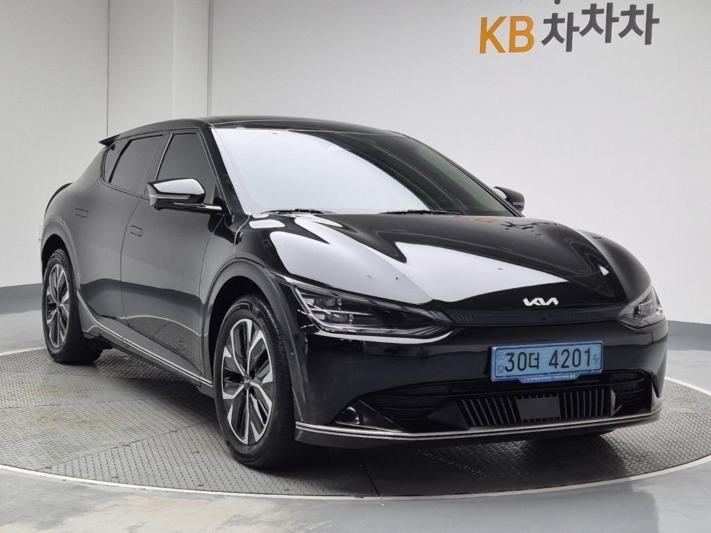 KIA EV6 - Vista 4