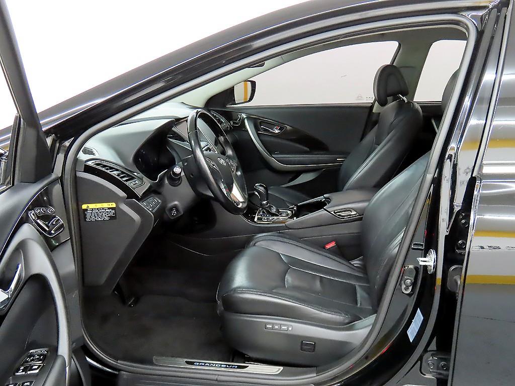 HYUNDAI Grandeur - Vista 5