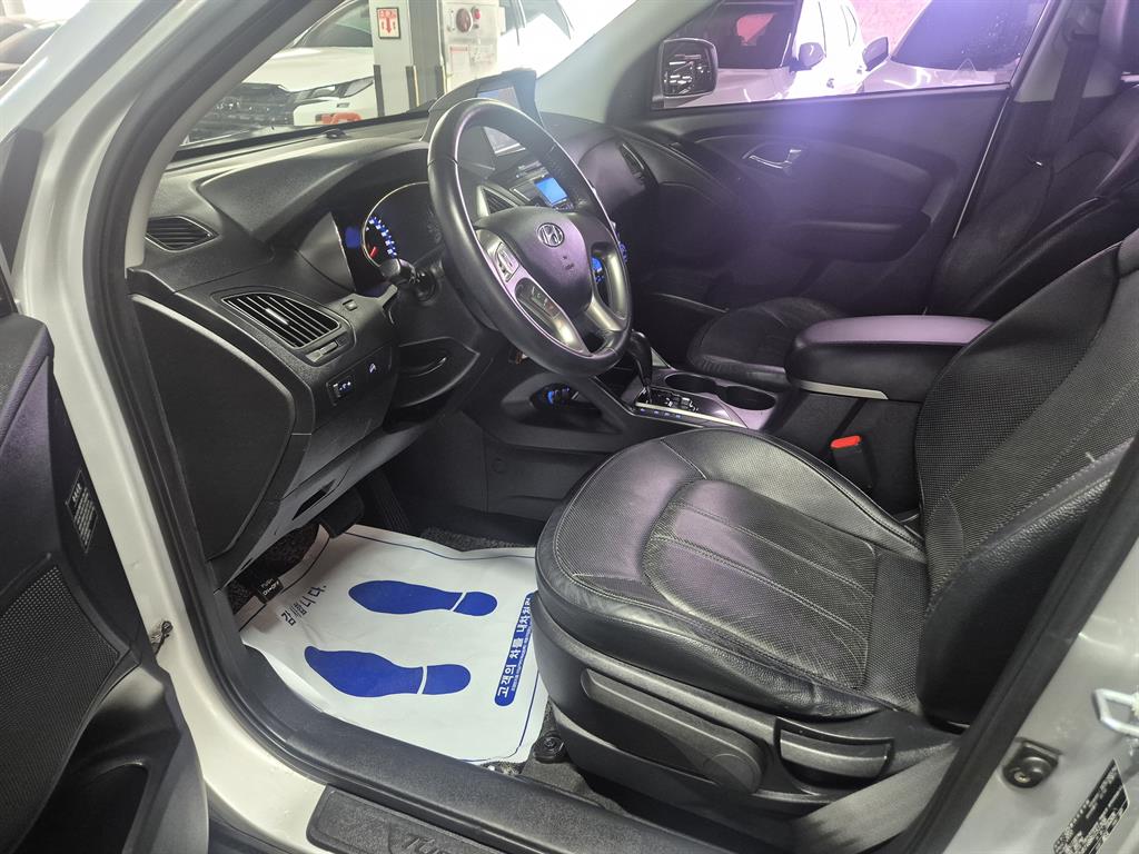 HYUNDAI Tucson - Vista 8