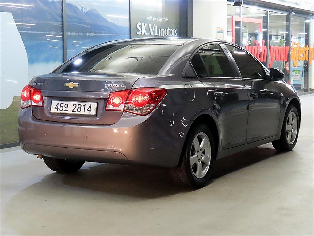 Chevrolet Cruise - Vista 4