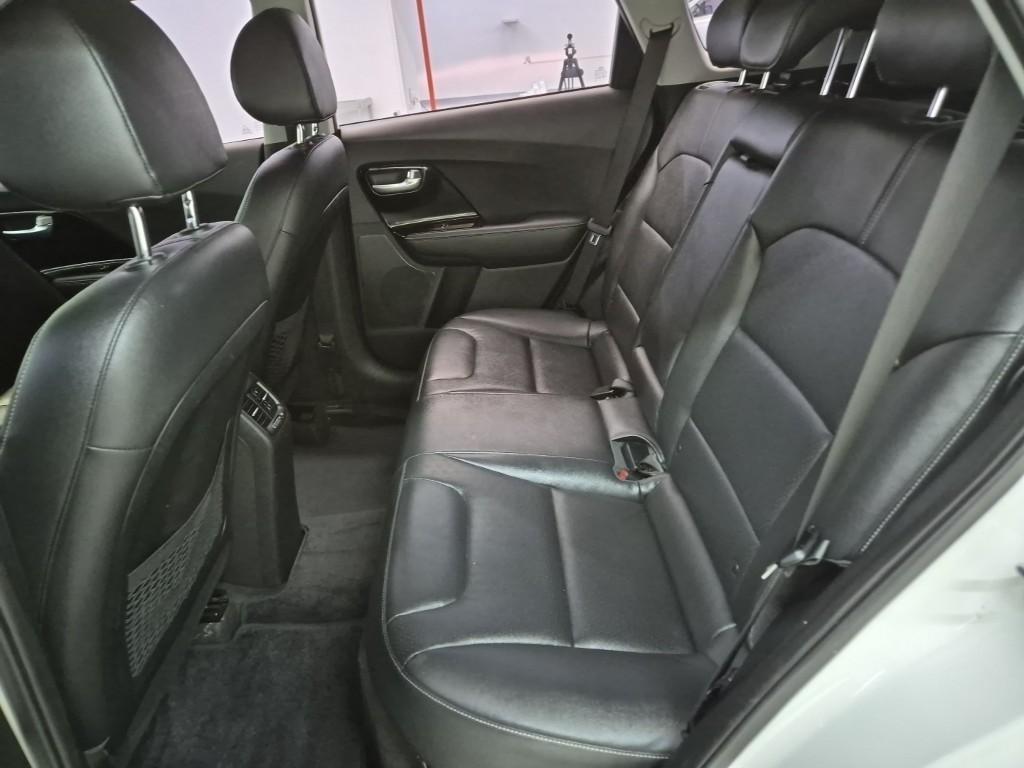 KIA Niro - Vista 12