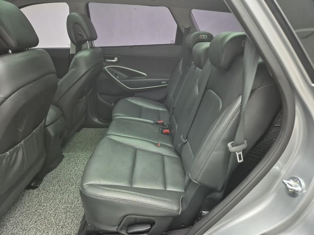 HYUNDAI Maxcruz - Vista 12