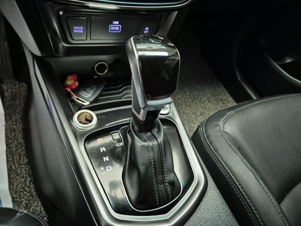 Ssangyong Tivoli - Vista 8