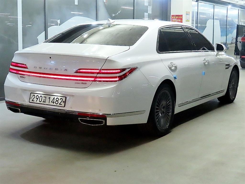 Genesis G90 - Vista 4