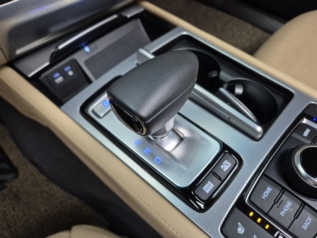 Genesis G80 - Vista 8