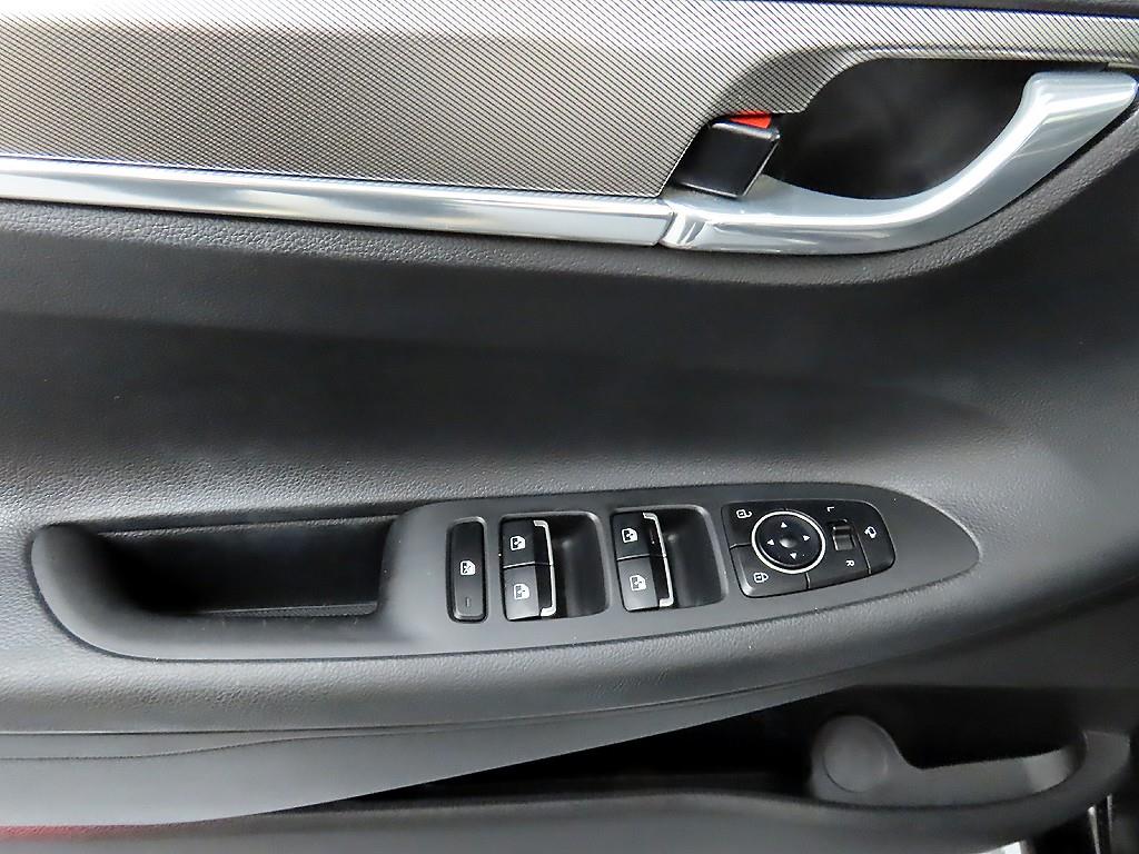 HYUNDAI Grandeur - Vista 11