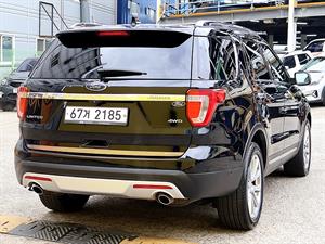 Ford Explorer - Vista 8