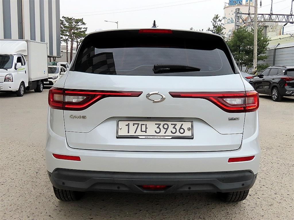 SAMSUNG QM6 - Vista 4