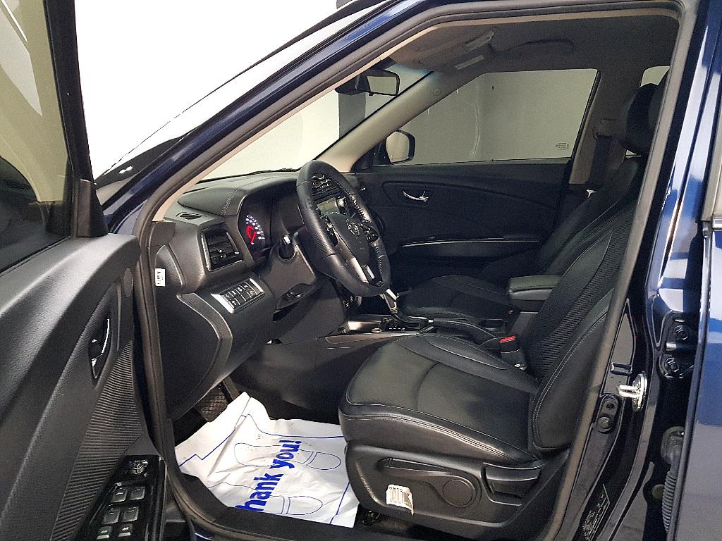 Ssangyong Tivoli - Vista 8