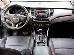 KIA Carens - Vista 10