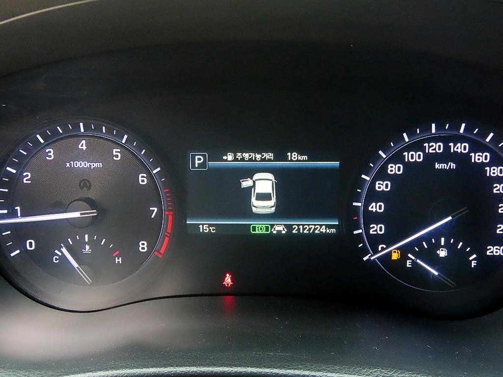 Genesis G80 - Vista 9