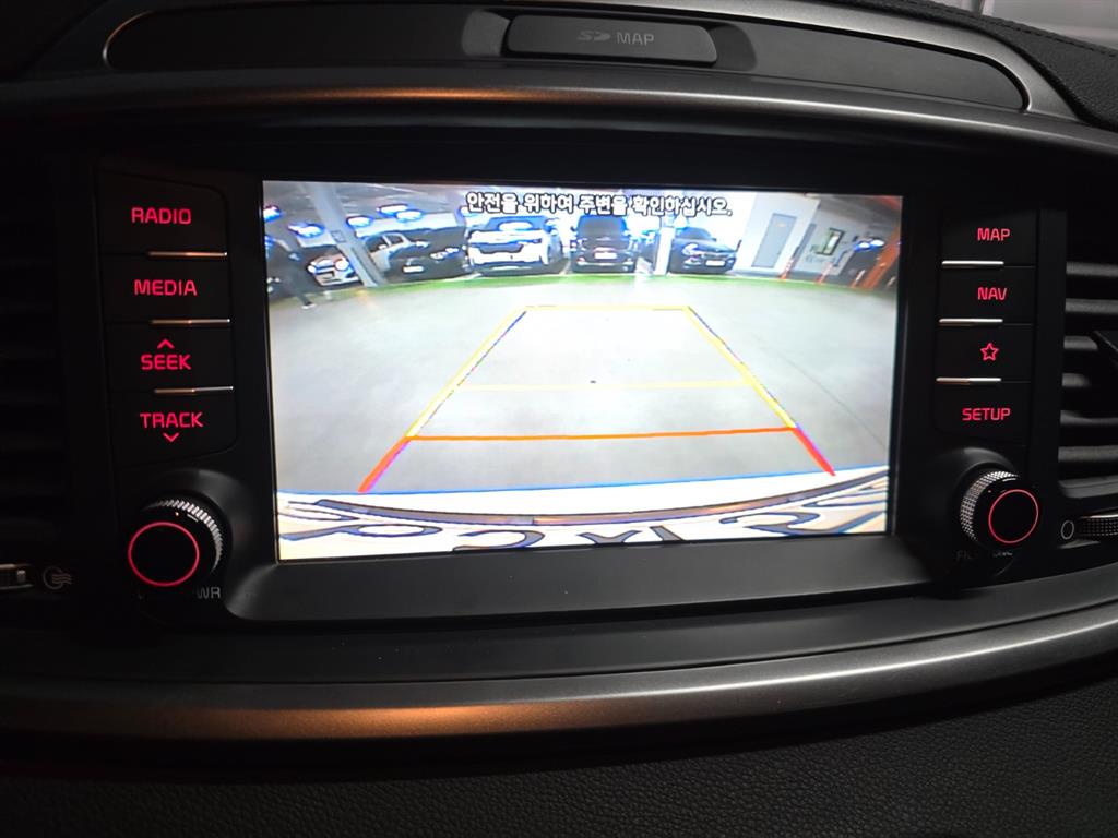 KIA Sorento - Vista 8