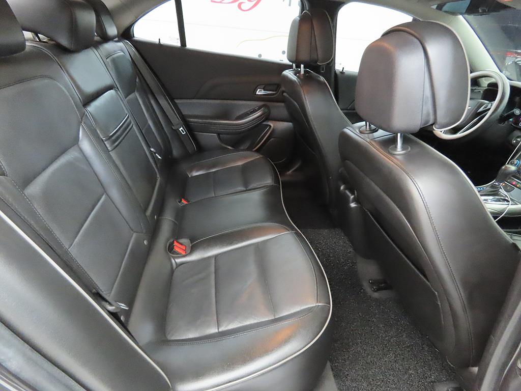 Chevrolet Malibu - Vista 6