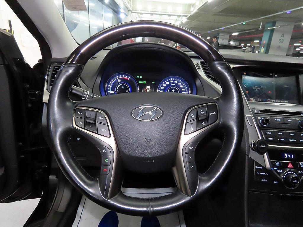 HYUNDAI Grandeur - Vista 8