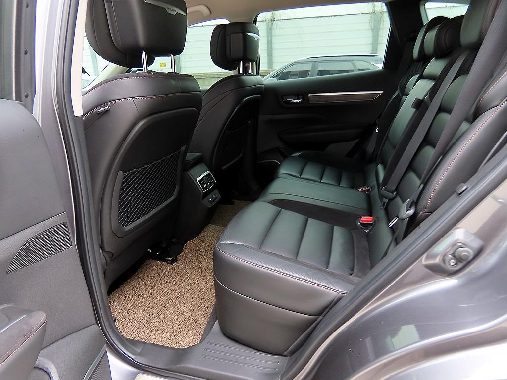 SAMSUNG QM6 - Vista 6