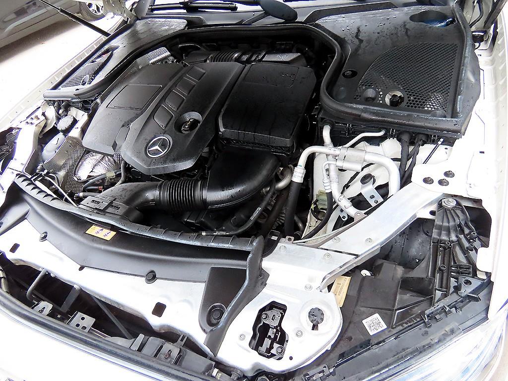 Mercedes Benz E class 2018 Blanco - Importación desde Corea - HF Imports Iquique - Foto 19