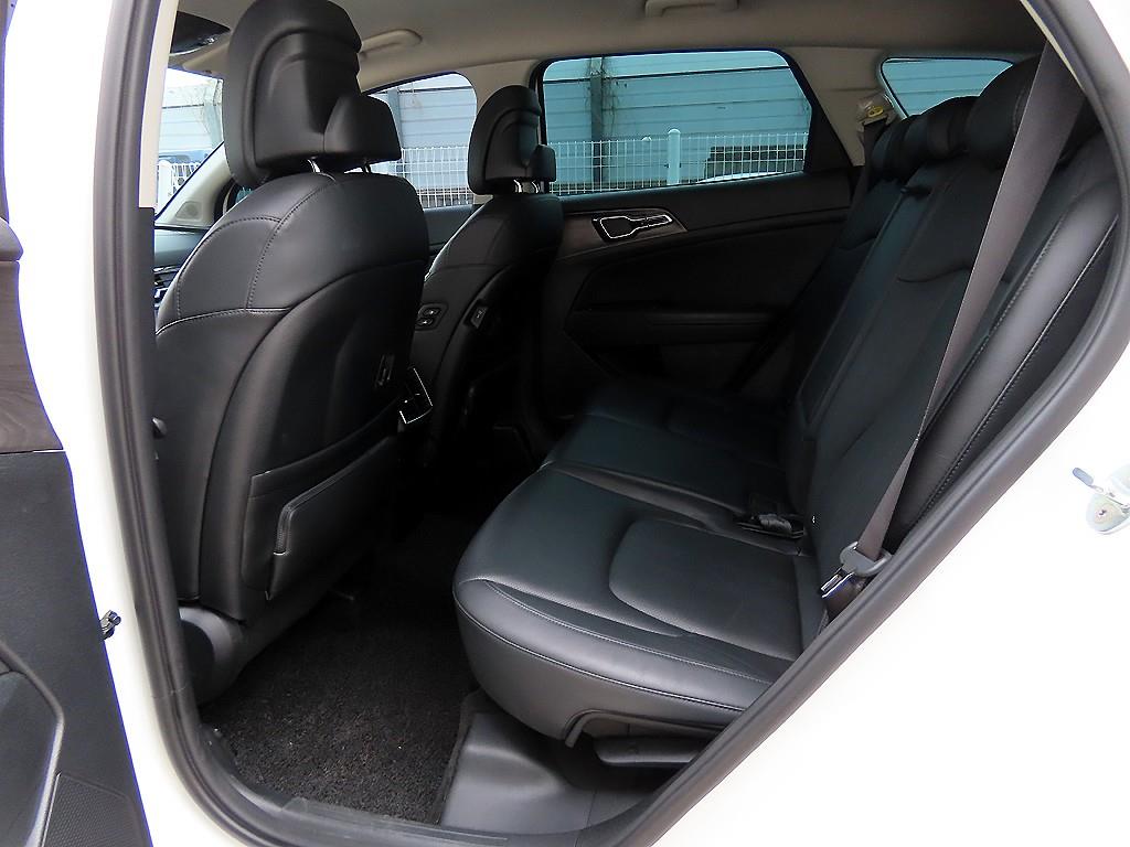 KIA Sportage - Vista 6