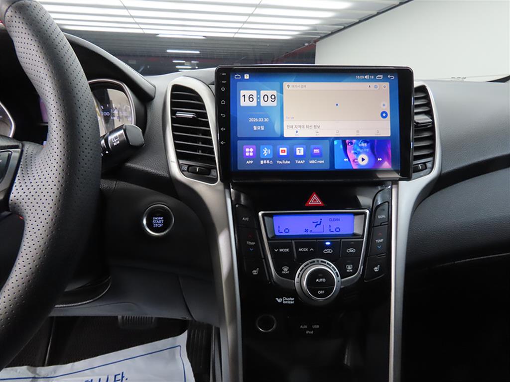 HYUNDAI i30 - Vista 12