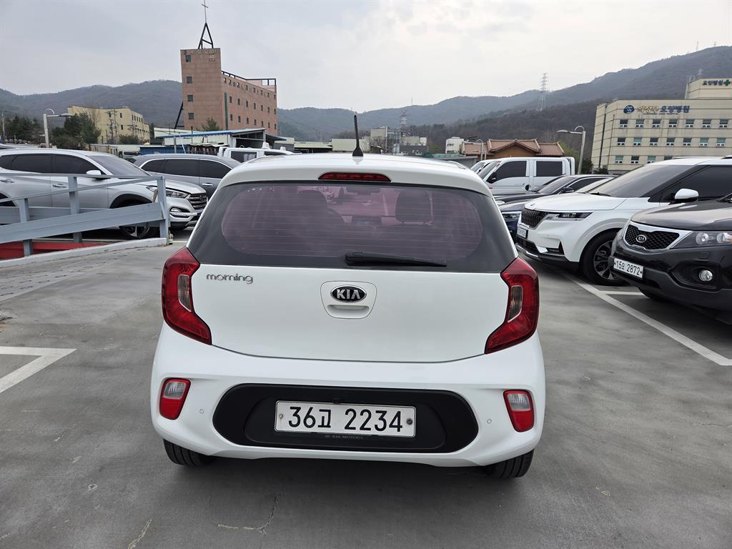 KIA Morning - Vista 3