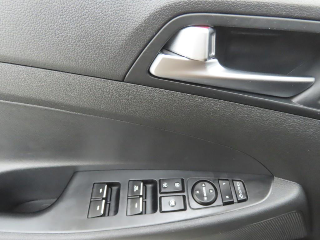 HYUNDAI Tucson - Vista 9