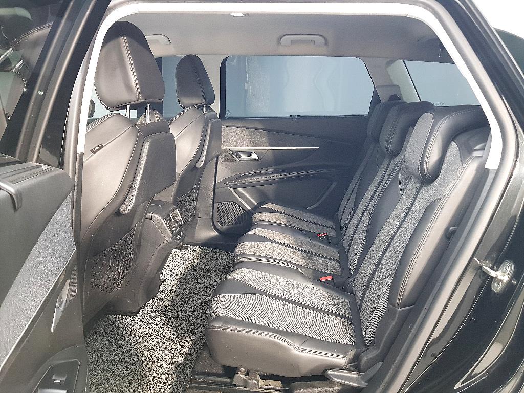 Peugeot 5008 - Vista 9