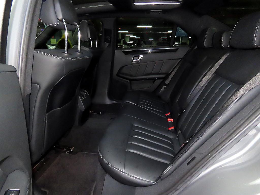Mercedes Benz E class - Vista 7