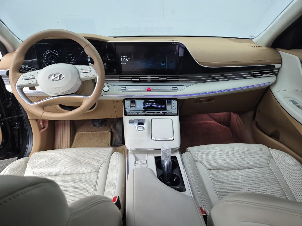 HYUNDAI Grandeur - Vista 5