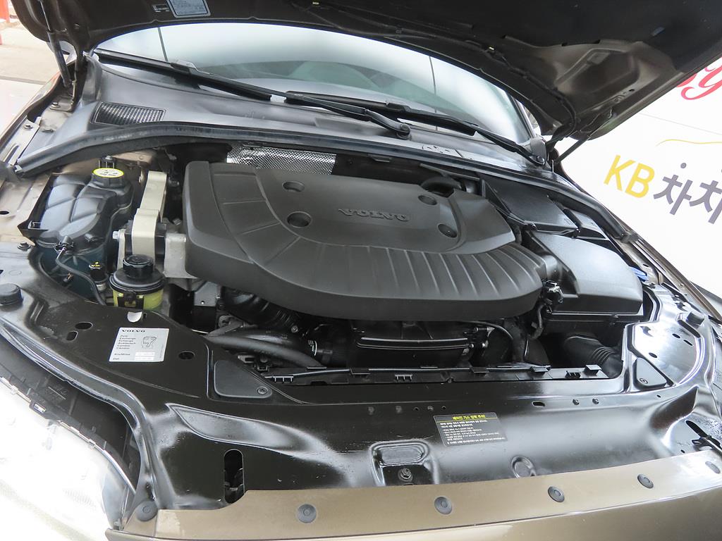 Volvo XC70 2016 Café - Importación desde Corea - HF Imports Iquique - Foto 19