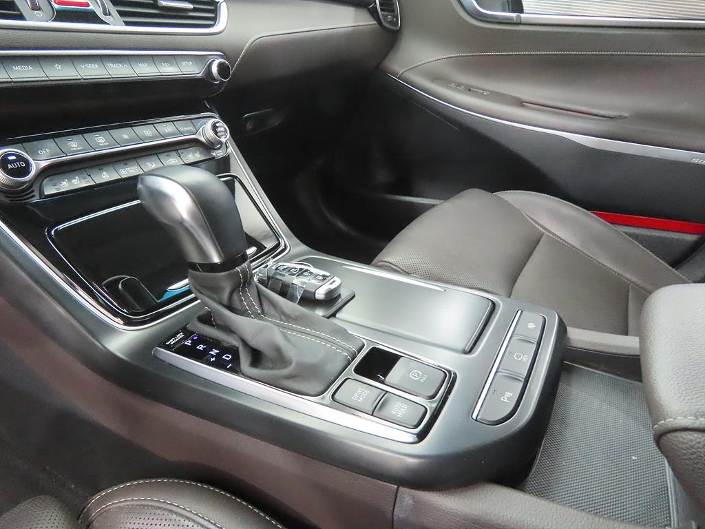 HYUNDAI Grandeur - Vista 11