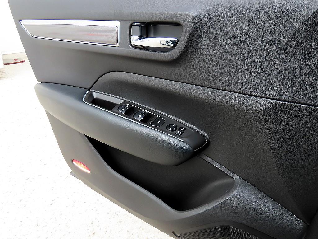 SAMSUNG QM6 - Vista 11