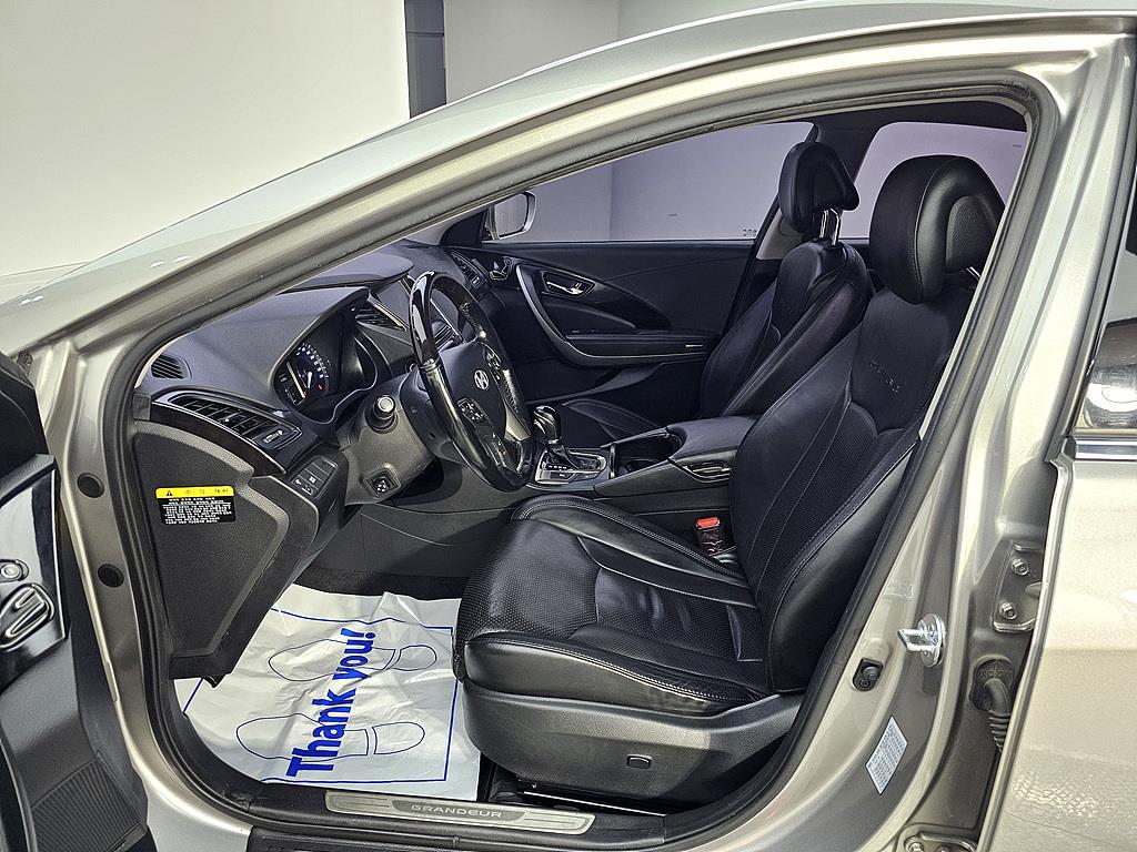 HYUNDAI Grandeur - Vista 8