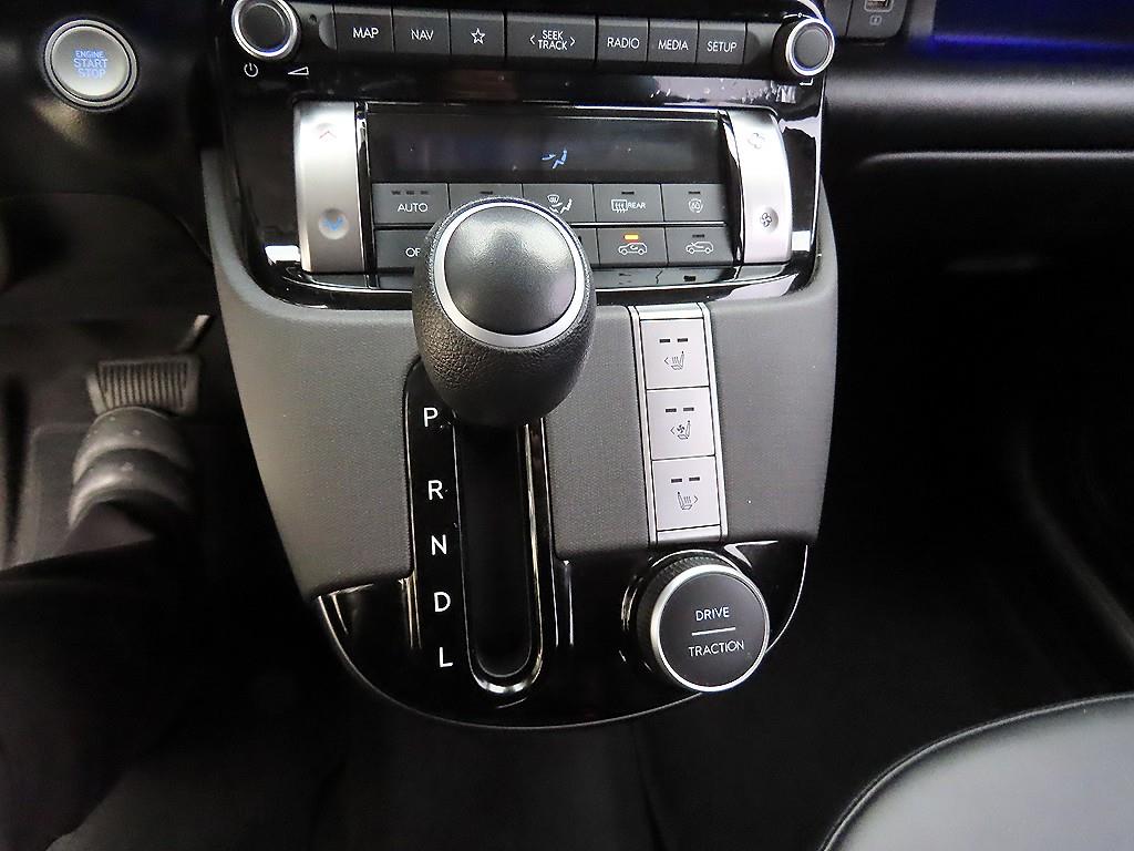 HYUNDAI Casper - Vista 10