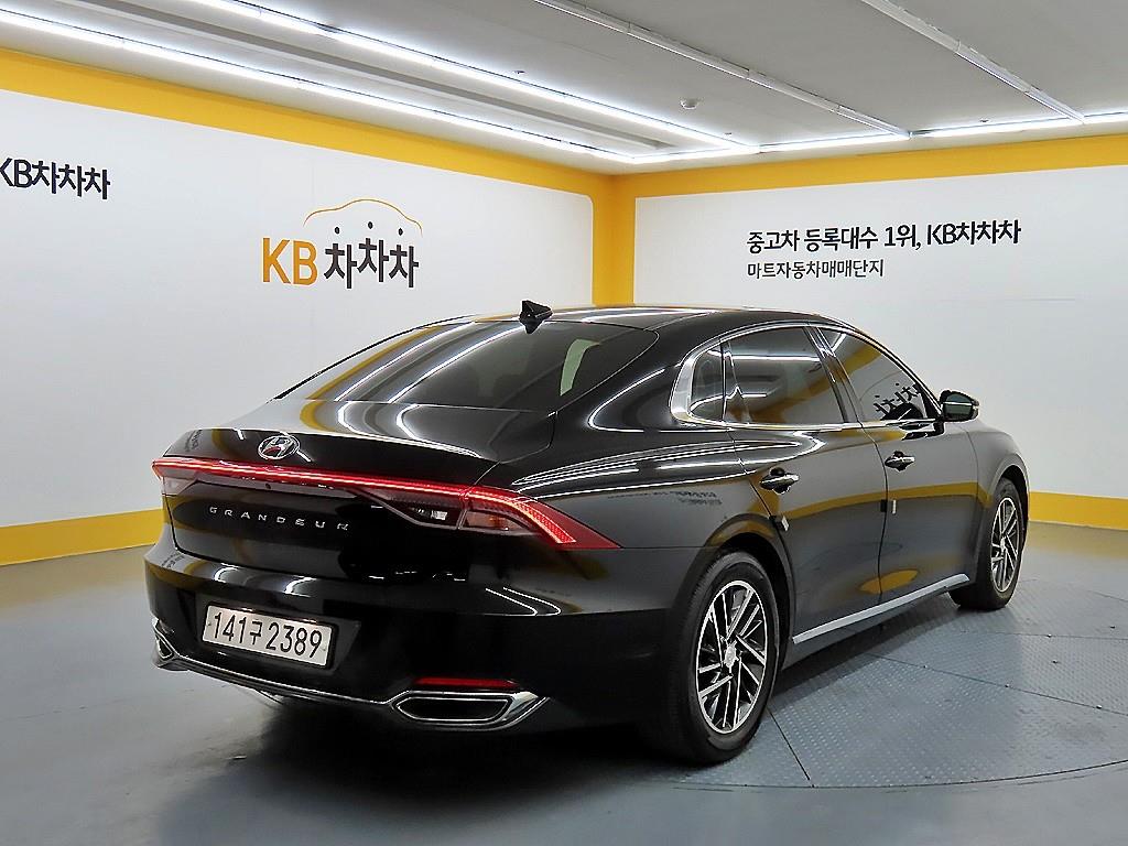 HYUNDAI Grandeur - Vista 4