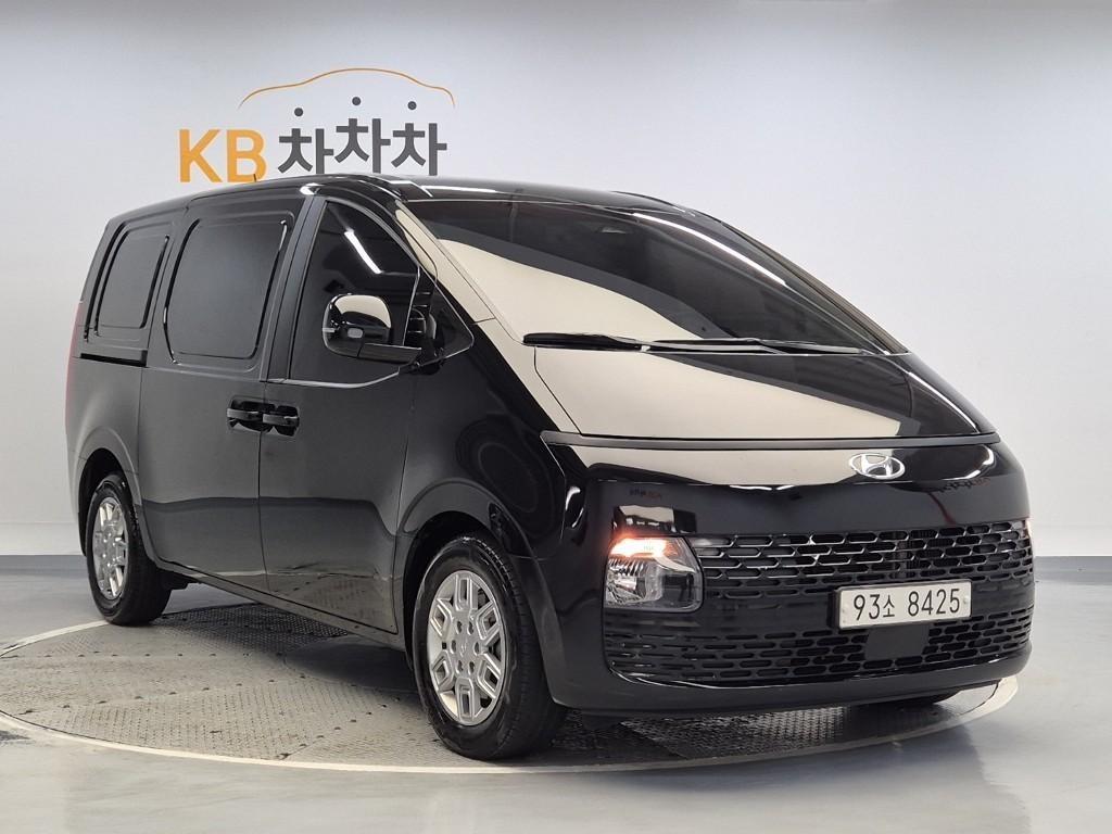 HYUNDAI Staria - Vista 4