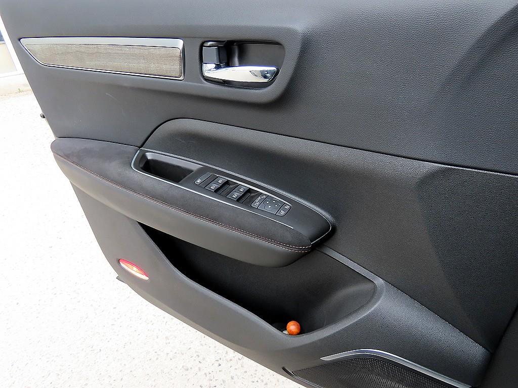 SAMSUNG QM6 - Vista 11