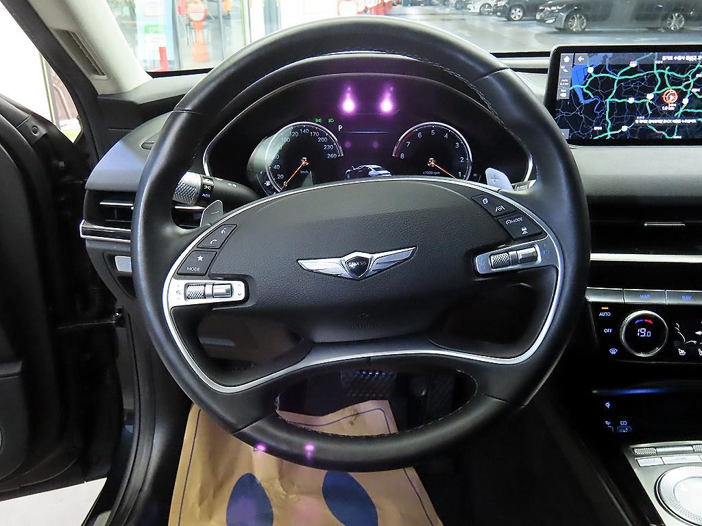 Genesis G80 - Vista 8