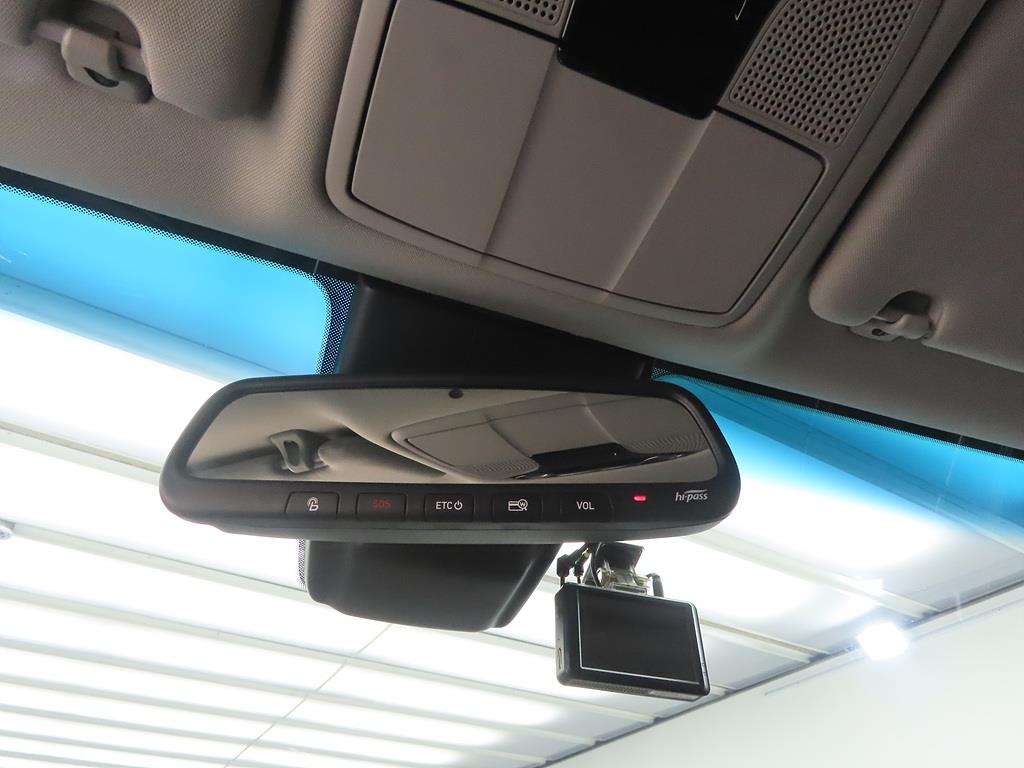 HYUNDAI Grandeur - Vista 12