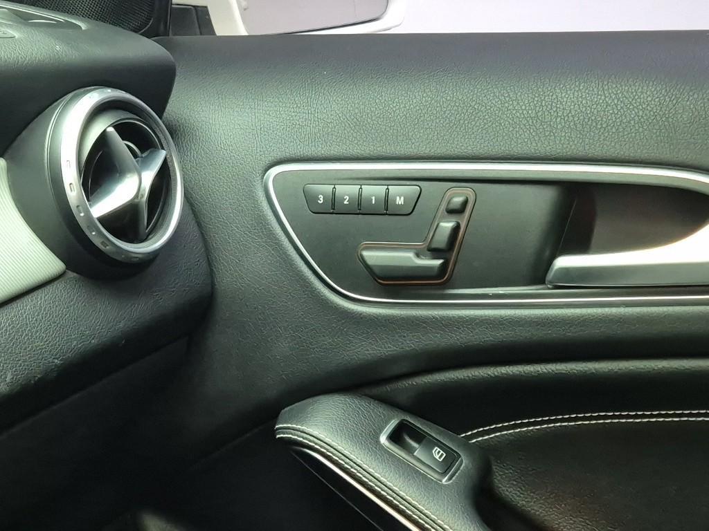 Mercedes Benz GLA Class 2016 Blanco - Importación desde Corea - HF Imports Iquique - Foto 17