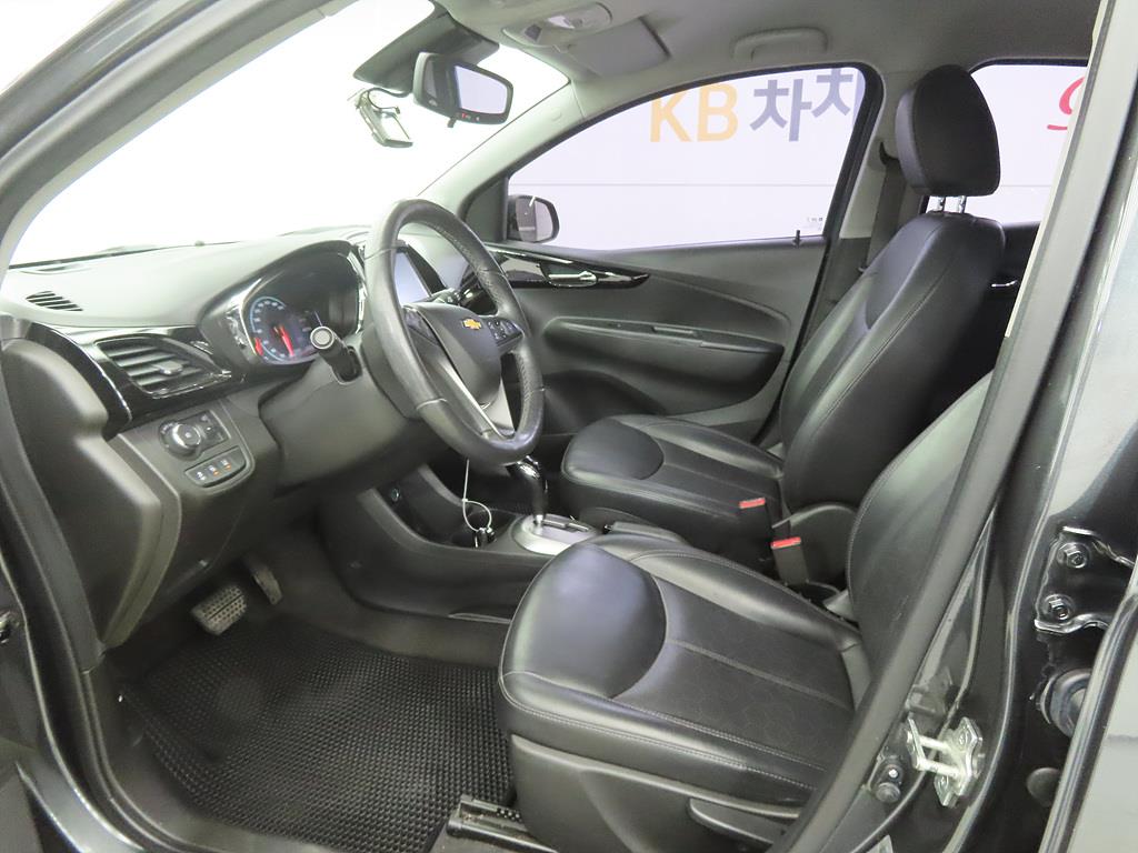 Chevrolet Spark - Vista 5