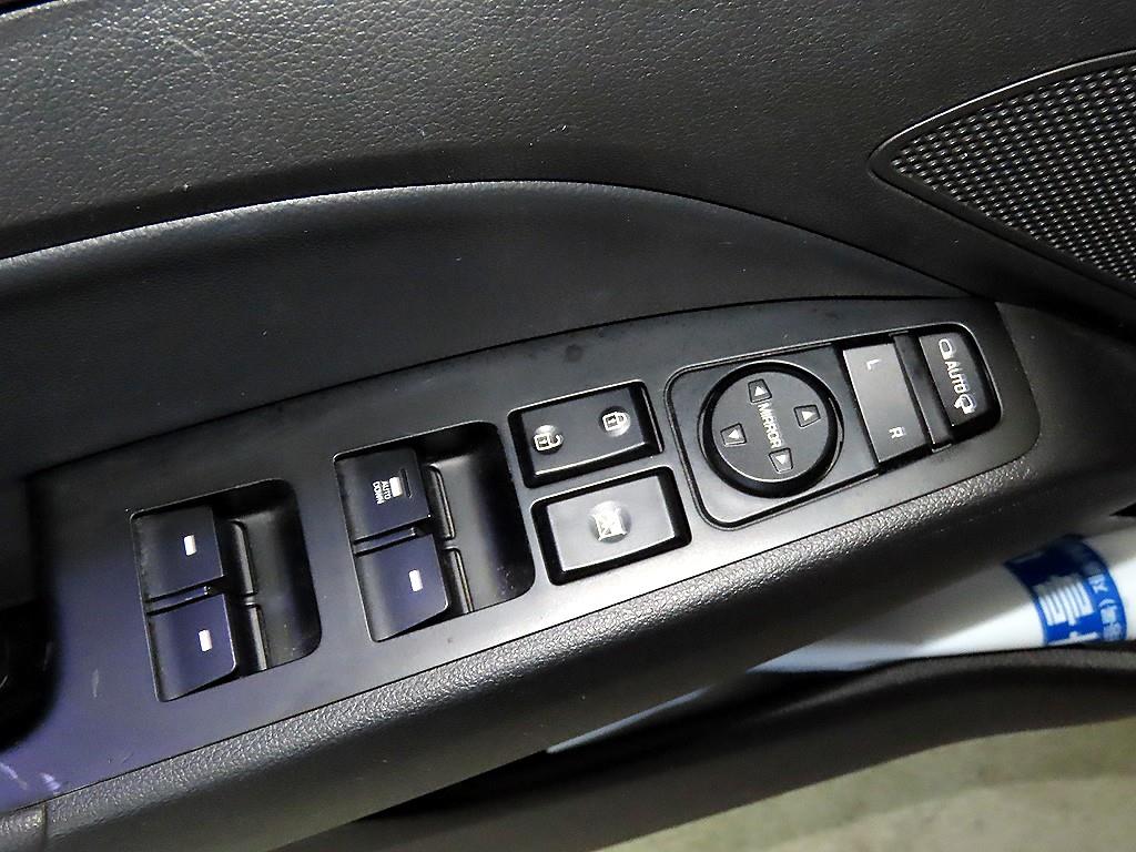 HYUNDAI Avante 2017 Blanco - Importación desde Corea - HF Imports Iquique - Foto 14