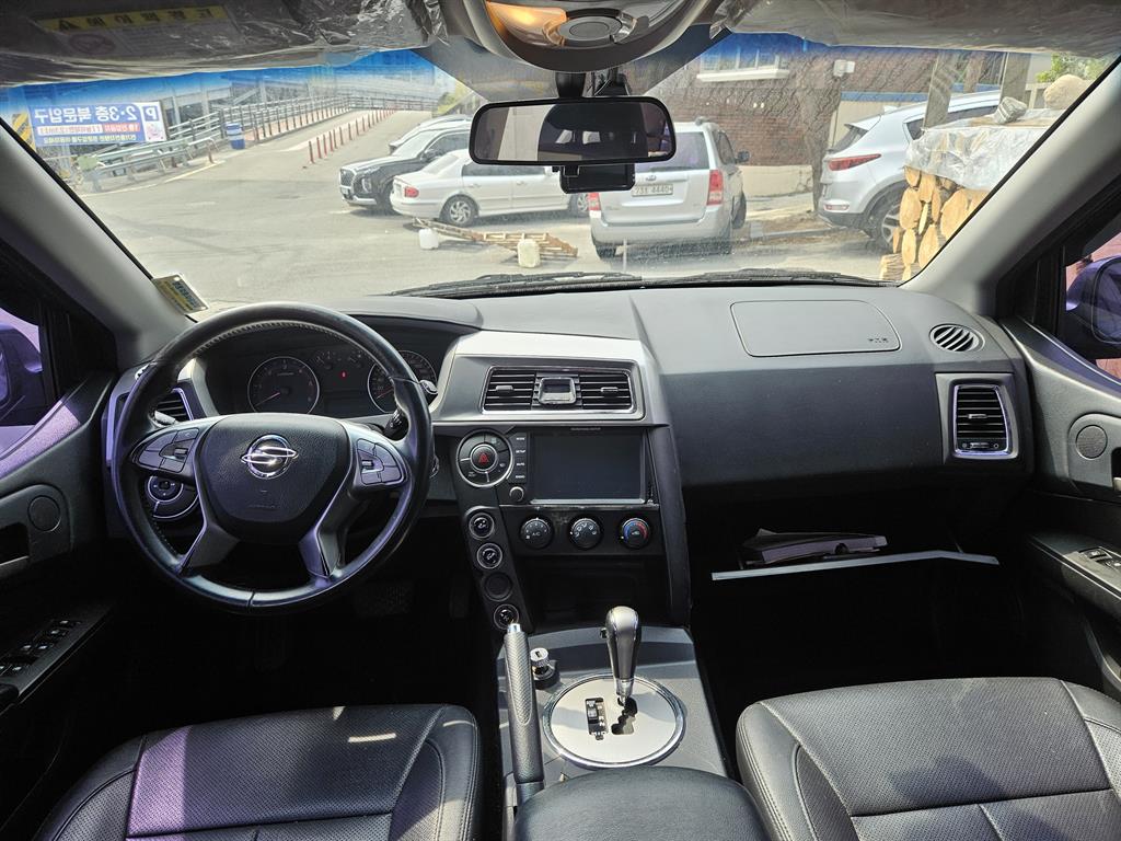 Ssangyong Korando - Vista 7